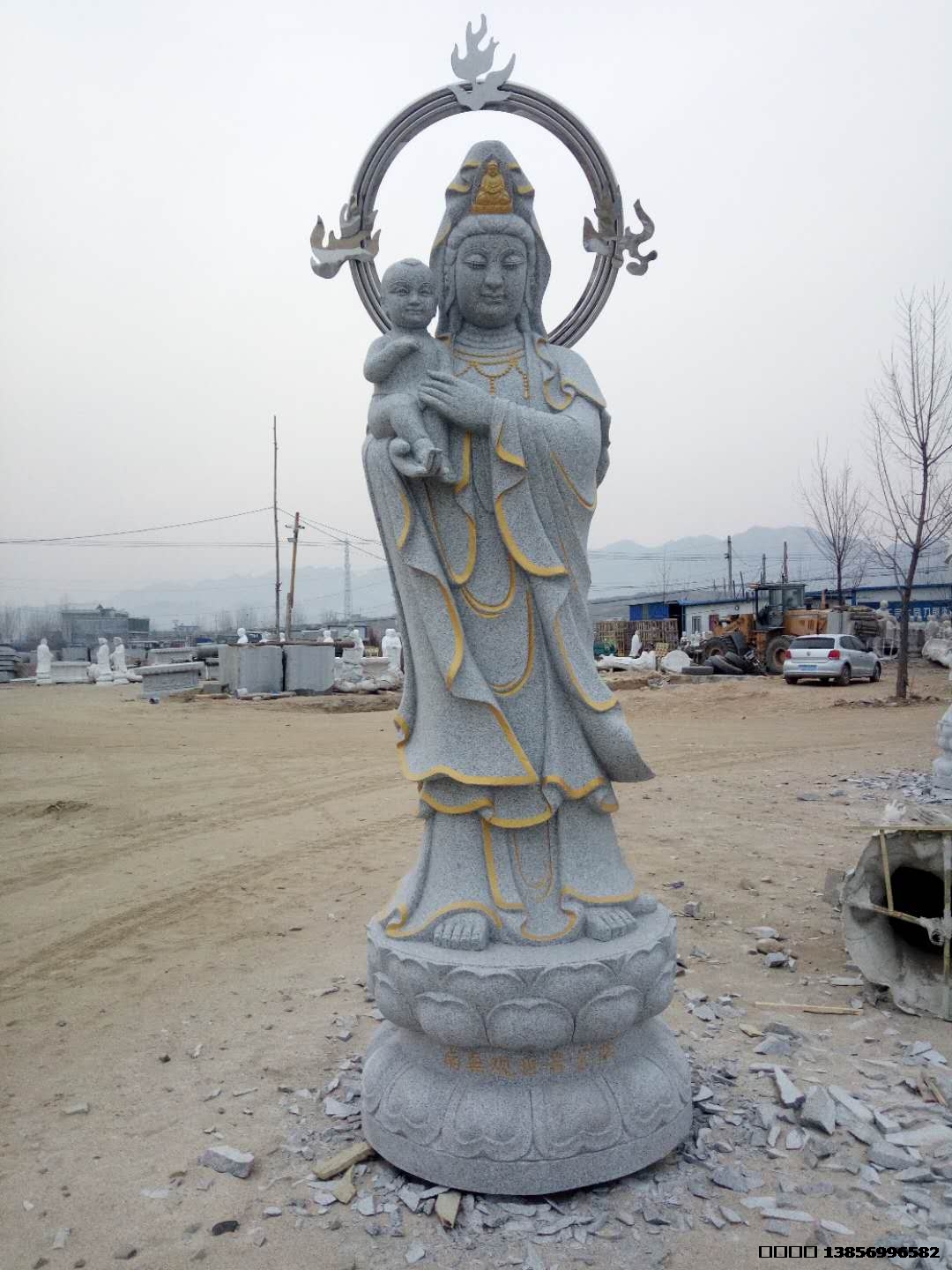 合肥景區(qū)雕塑芝麻灰佛像高3米，結(jié)合不銹鋼雕塑。